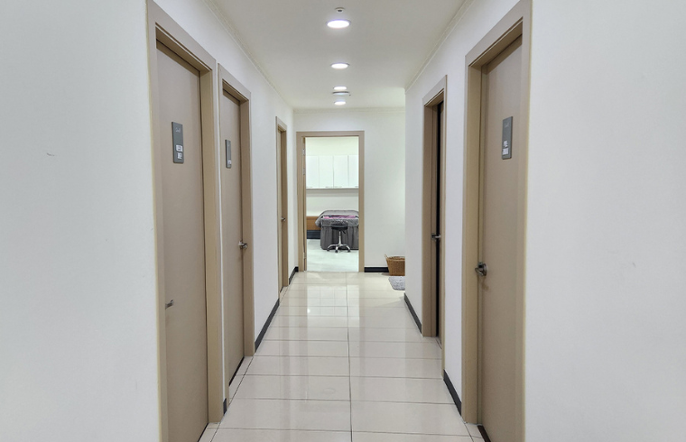 Give Me Dermatology Clinic photo 2