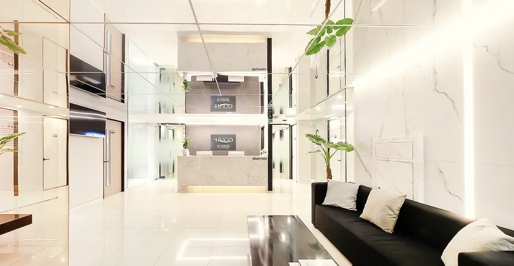 Hugo Plastic Surgery Clinic photo 3