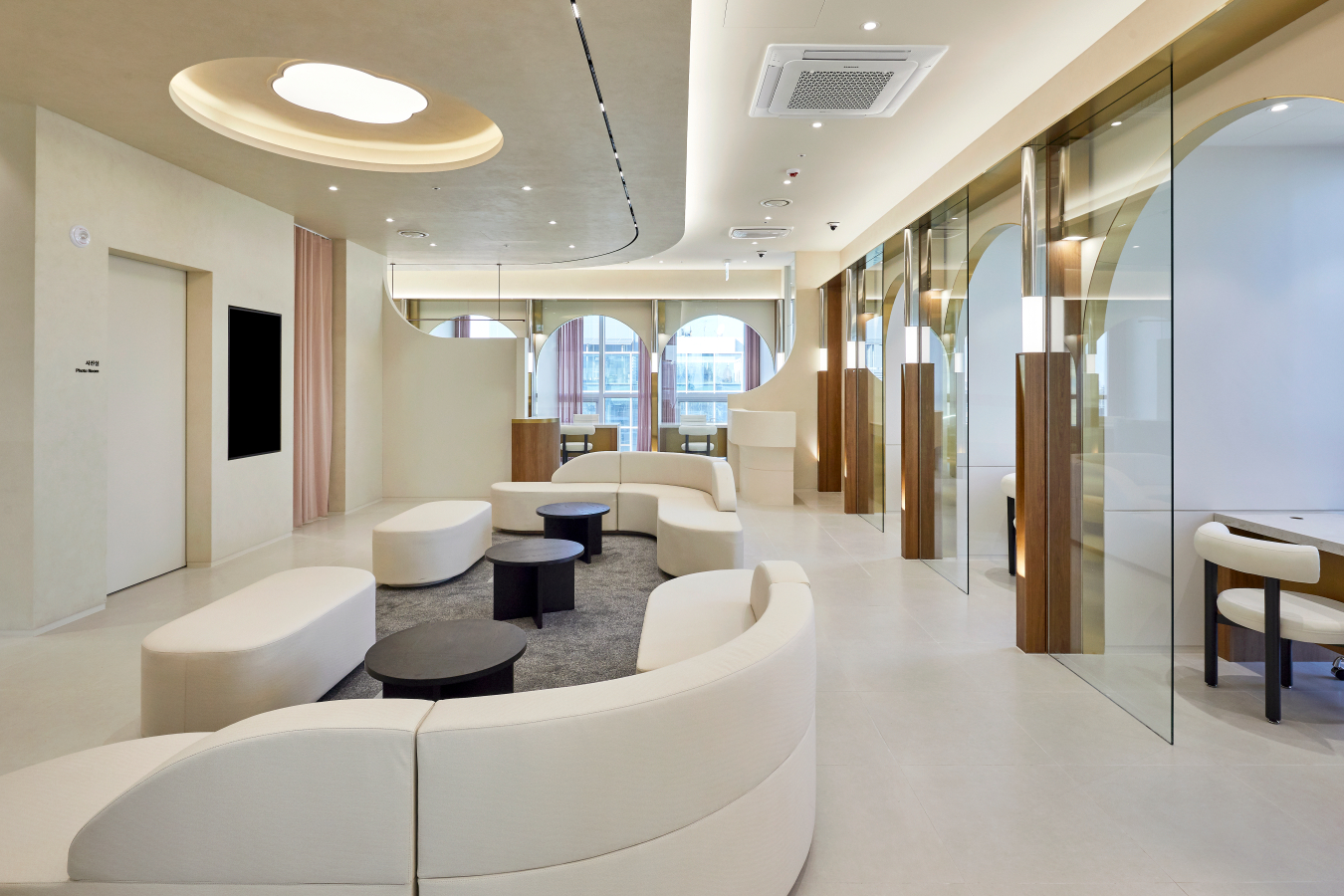 Lienjang Dermatology & Plastic Surgery photo 2