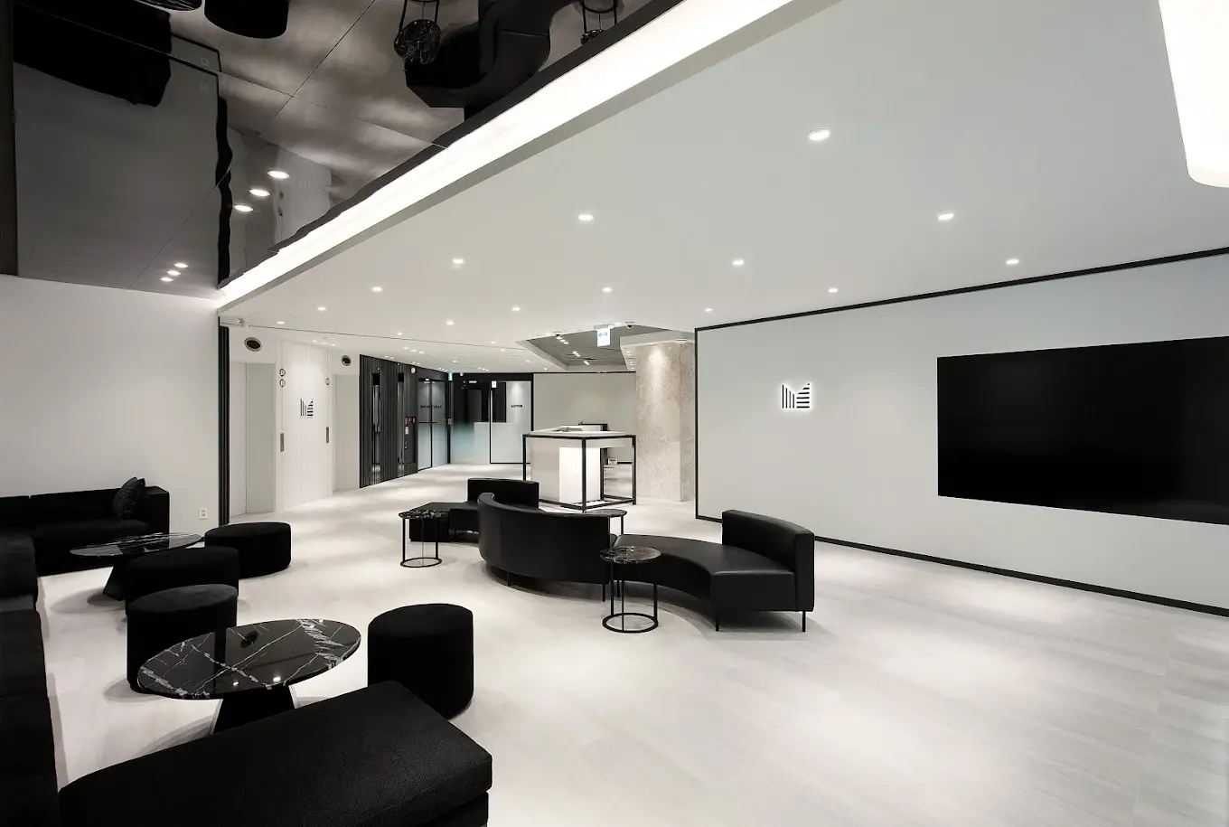 Made Young Plastic Surgery Clinic photo 1