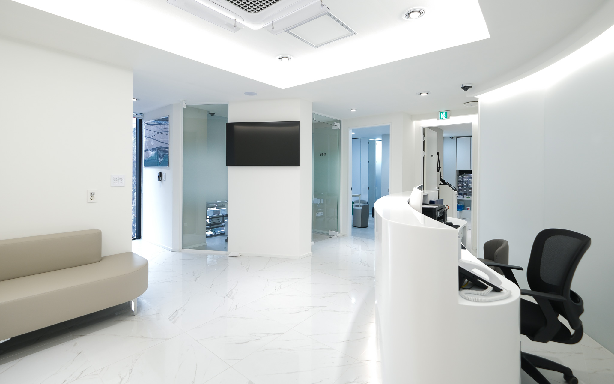 OL Dermatology Clinic photo 1