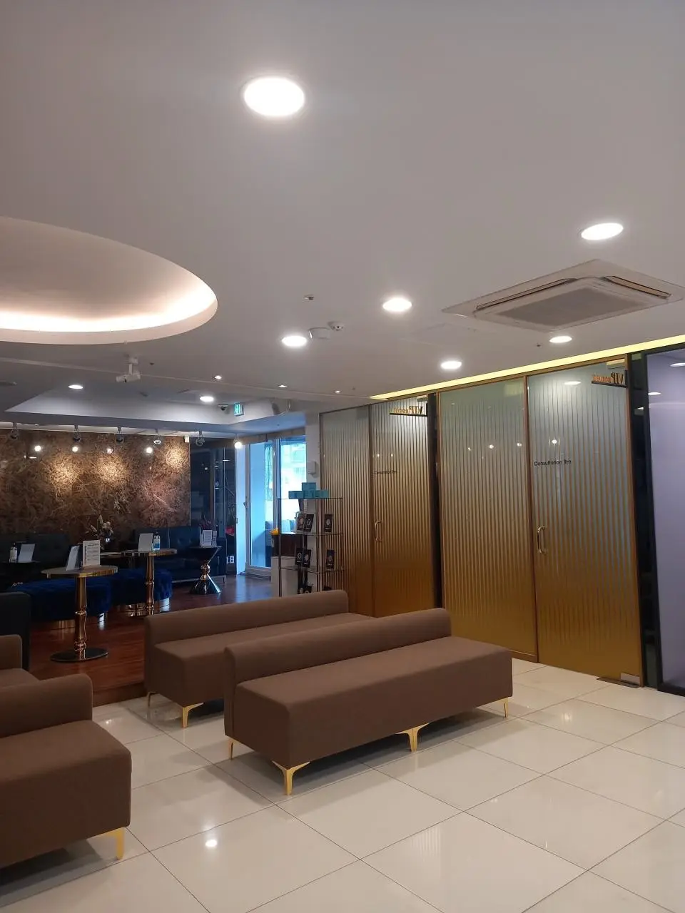 Pop Plastic Surgery Clinic photo 2