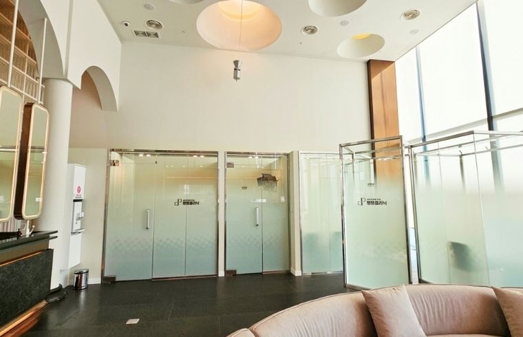 PangPang Dermatology & Plastic Surgery photo 8