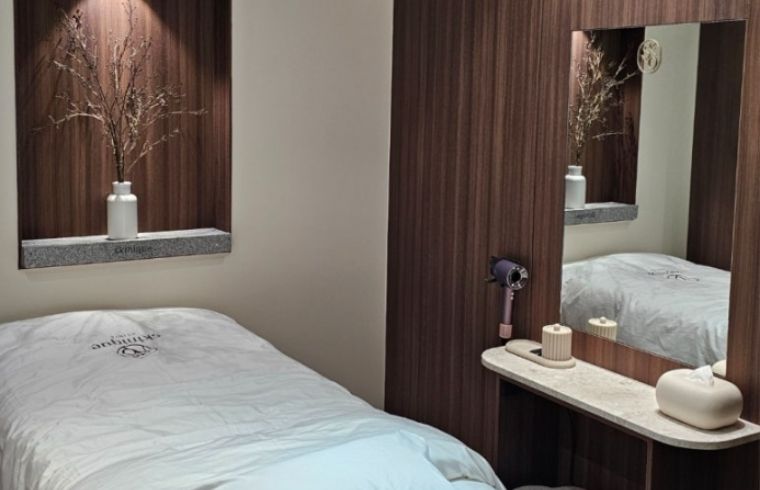 Skinique Dermatology Clinic photo 5